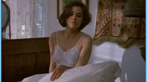 Pic: Cristina Marsillach in Every Time We Say Goodbye