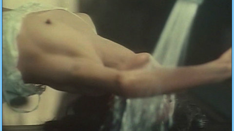 Pic: Hitomi Kuroki in Ryakudatsu ai