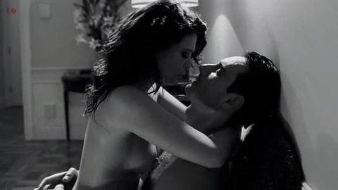 Pic: Angie Cepeda in Heleno