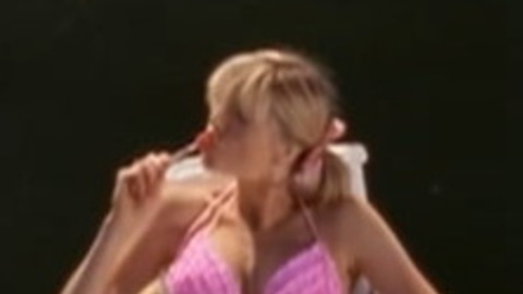 Pic: Sarah Chalke in Scrubs