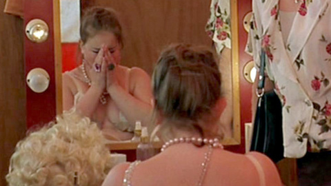 Pic: Eva van der Gucht in Everybody's Famous