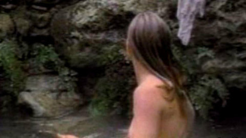 Pic: Lisa Cassidy in Dust to Dust