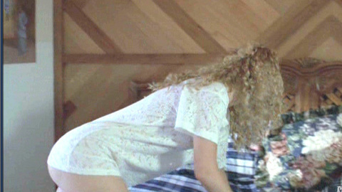 Pic: Suzanne Davis in Fear Runs Silent (1999)