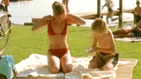 Pic: Lisa Martinek in Der Mann von nebenan