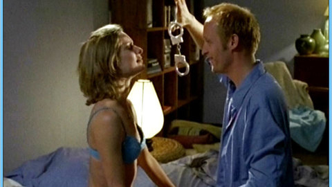 Pic: Lisa Martinek in Der Mann von nebenan lebt! (2005)