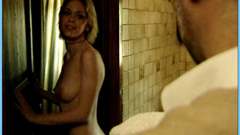 Pic: Victoria di Stefano in Rapporti Impropri