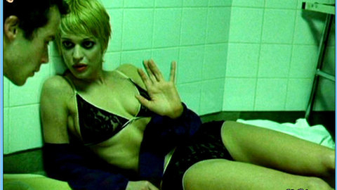 Pic: Heike Makatsch in Anatomy 2 (2003)
