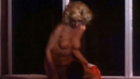 Pic: Jessie Taylor in Graveyard Shift