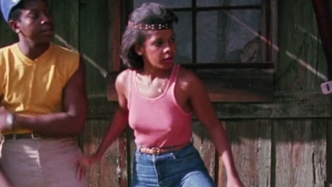 Pic: Penny Johnson in The Hills Have Eyes Part II