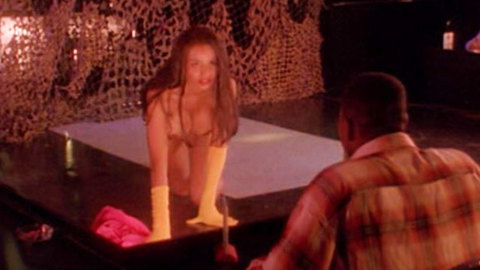 Pic: Devin Deray in Phat Beach