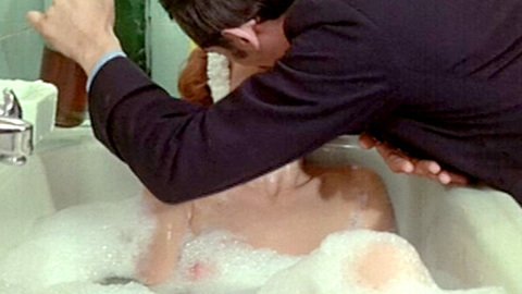 Pic: Paola Senatore in Zig zig