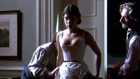 Pic: Summer Phoenix in Esther Kahn