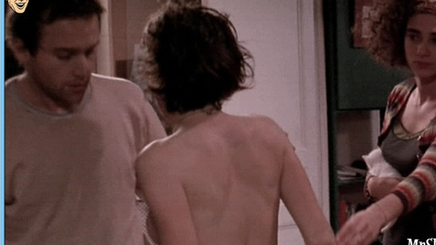 Pic: Julie Durand in Du poil sous les roses