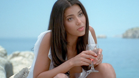 Pic: Roselyn Sanchez in Boat Trip