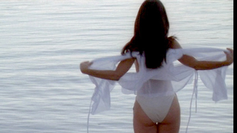 Pic: Roselyn Sanchez in Boat Trip