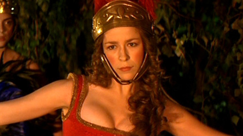 Pic: Silvia Abascal in La dama boba