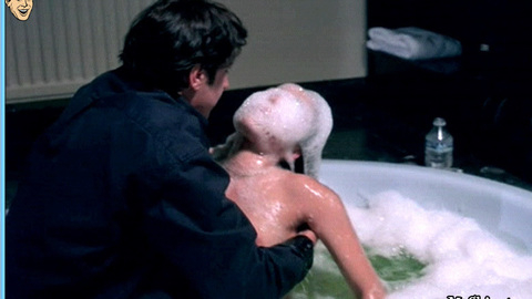 Pic: Candela Peña in Novios