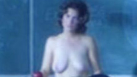 Pic: Simone Kerrick in Mumford