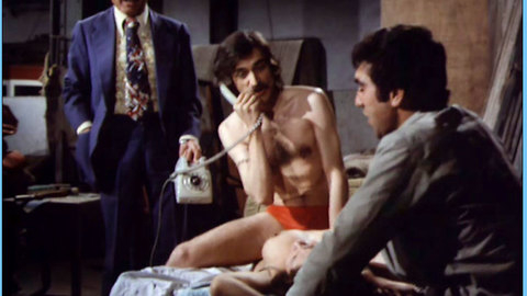 Pic: Rebeca Silva in Perros callejeros II