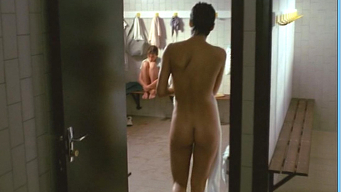 Pic: Louisa Shafa in L' effrontée