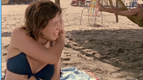 Pic: Maggie Gyllenhaal in Casa de Los Babys