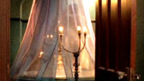 Pic: Soo Garay in The Hunger (1997-2000)