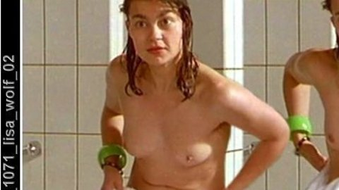 Pic: Lisa Wolf in Second Hand