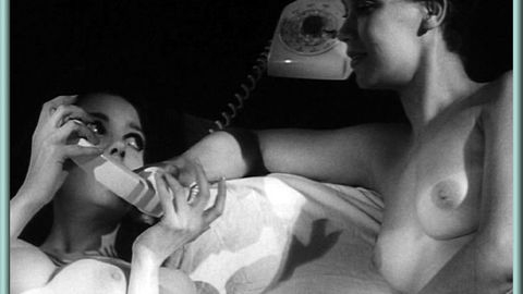 Pic: Jennifer Welles in Career Bed