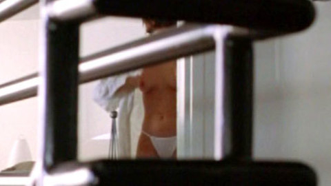 Pic: Alaina Huffman in Pendulum (2001)