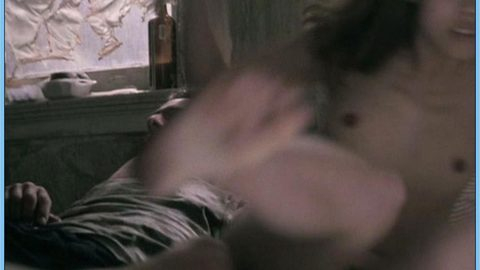 Pic: Lisa Ng in True Blue