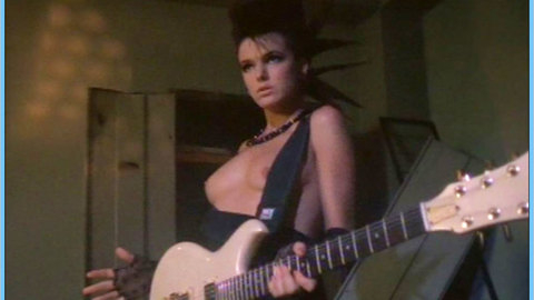 Pic: Eva Cobo in Un par de huevos