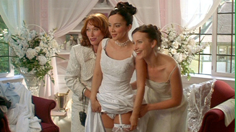 Pic: Frida Betrani in Last Wedding