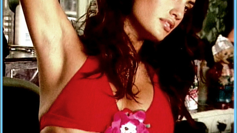 Pic: Yamila Díaz in Sports Illustrated: Swimsuit 2002