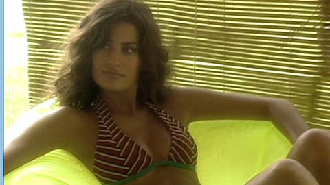 Pic: Yamila Díaz in Sports Illustrated: Swimsuit 2003