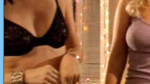 Pic: Tawnya Richardson in Voyeur.com