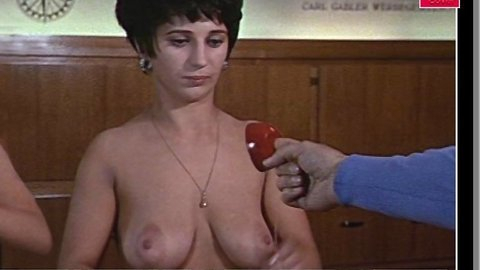 Pic: Margot Mahler in Engelchen macht weiter - Hoppe, hoppe Reiter