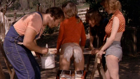 Pic: Tallie Cochrane in Sassy Sue