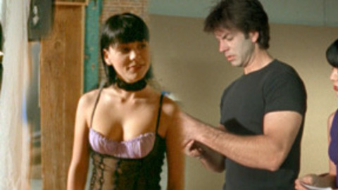 Pic: Jezebelle Bond in Exposed