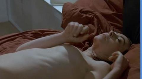 Pic: Marina de Van in Je pense à vous