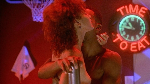 Pic: Mari Morrow in How to Be a Player