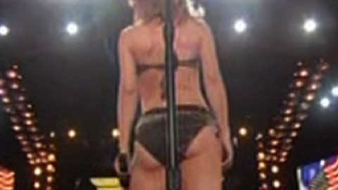 Pic: Kathy Griffin in VH1 Divas: Salute The Troops