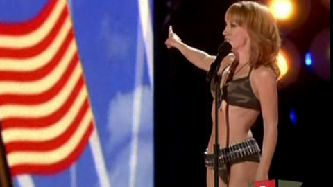 Pic: Kathy Griffin in VH1 Divas: Salute The Troops