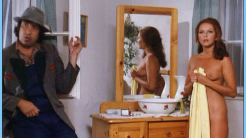 Pic: Eva Garden in Auf der Alm, da gibt's koa Sünd'