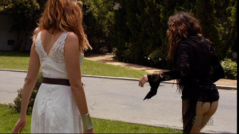 Pic: Alanna Ubach in Californication