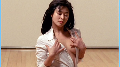 Pic: Ye Ji-won in The First Amendment of Korea