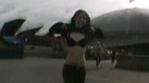 Pic: Avril Lavigne in Avril Lavigne: My World (2003)