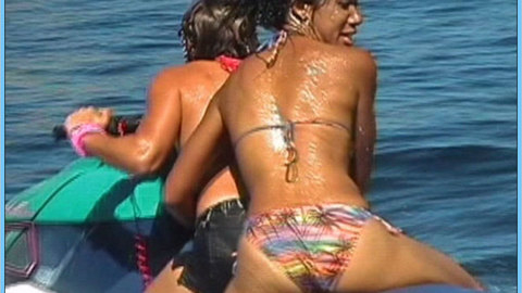Pic: Rhoda Jordan in Aquanoids