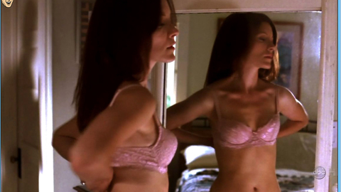 Pic: Elizabeth Bogush in October Road