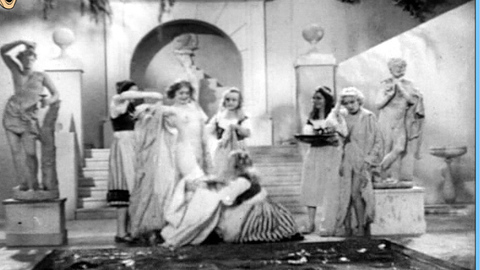 Pic: Edwige Feuillère in Lucrezia Borgia