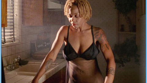 Pic: Debra Wilson in Skin Deep